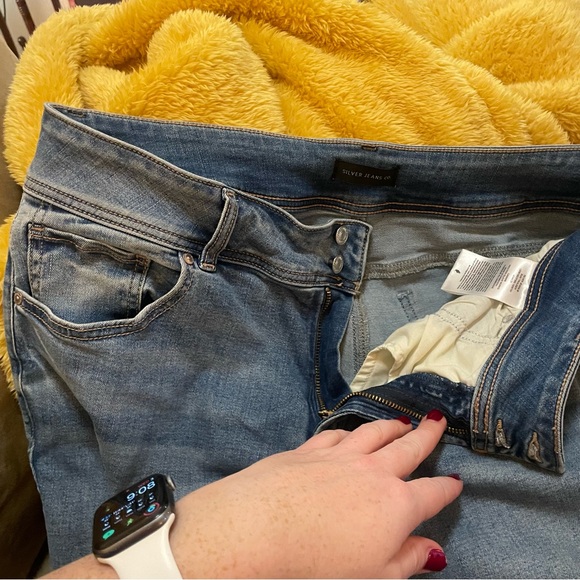 Silver Jeans Suki Mid Rise Wide Leg Jeans - - Picture 6 of 8